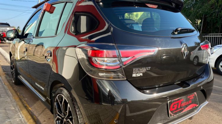 RENAULT SANDERO RS 2.0