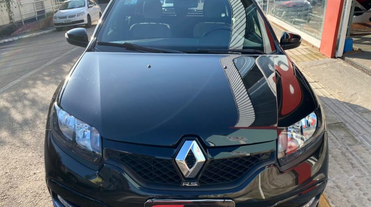 RENAULT SANDERO RS 2.0