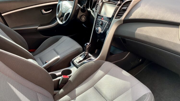 HYUNDAI I30 1.8