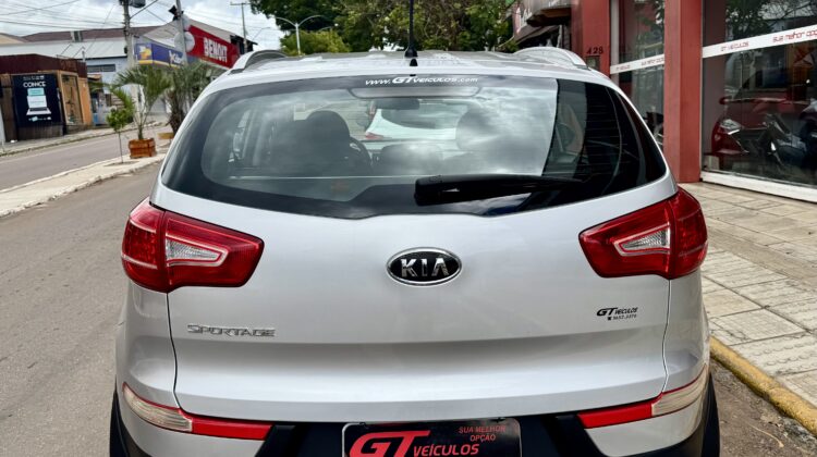 KIA SPORTAGE LX 2.0
