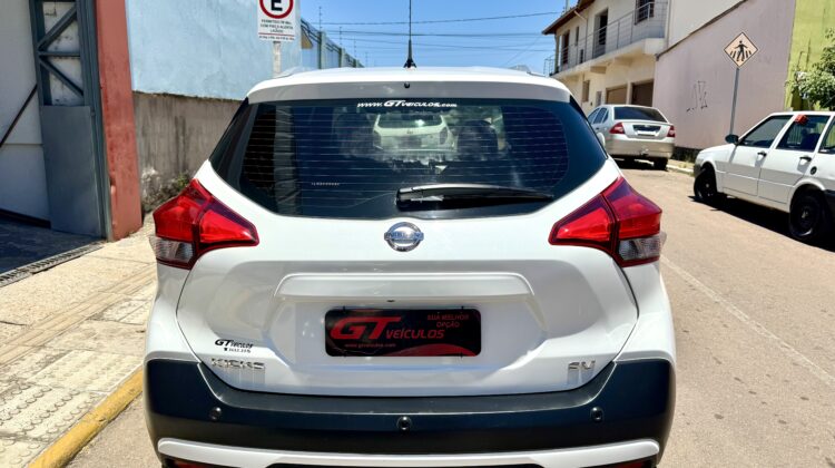 NISSAN KICKS SV 1.6