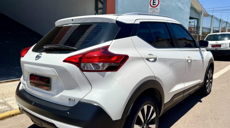 NISSAN KICKS SV 1.6