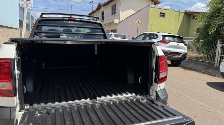 VOLKSWAGEN SAVEIRO ROBUST 1.6