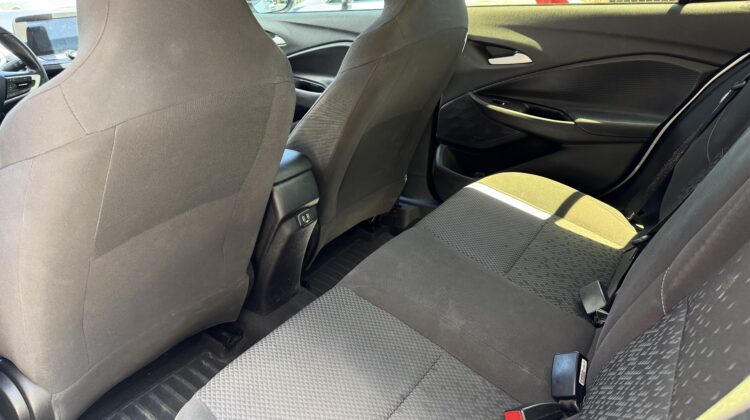 CHEVROLET ONIX PLUS LT 1.0T