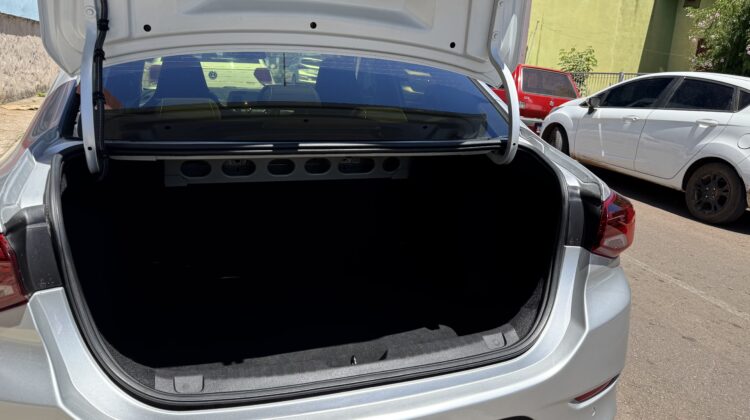 CHEVROLET ONIX PLUS LT 1.0T