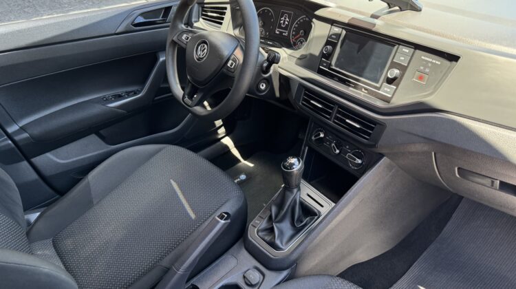 VOLKSWAGEN POLO HATCH 1.0
