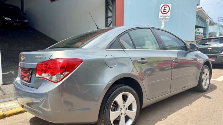 CHEVROLET CRUZE SEDAN LT 1.8
