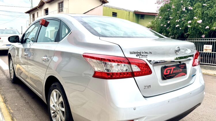 NISSAN SENTRA SV 2.0
