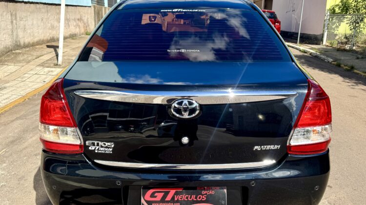 TOYOTA ETIOS SEDAN PLATINUM 1.5