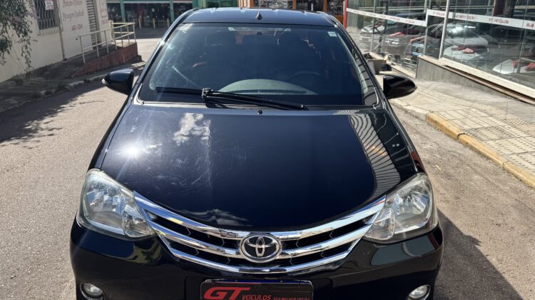 TOYOTA ETIOS SEDAN PLATINUM 1.5