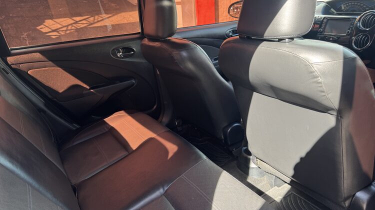 TOYOTA ETIOS SEDAN PLATINUM 1.5