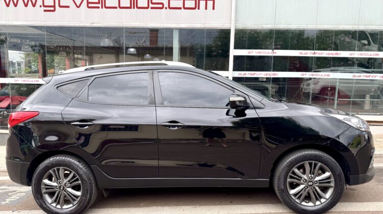 HYUNDAI IX35 GL 2.0
