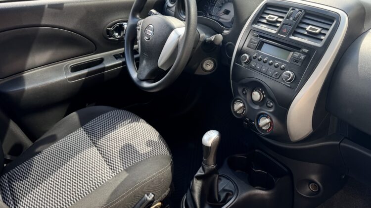 NISSAN MARCH SV 1.0