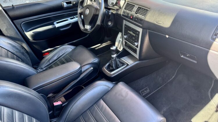 VOKSWAGEN GOLF SPORTLINE 1.6