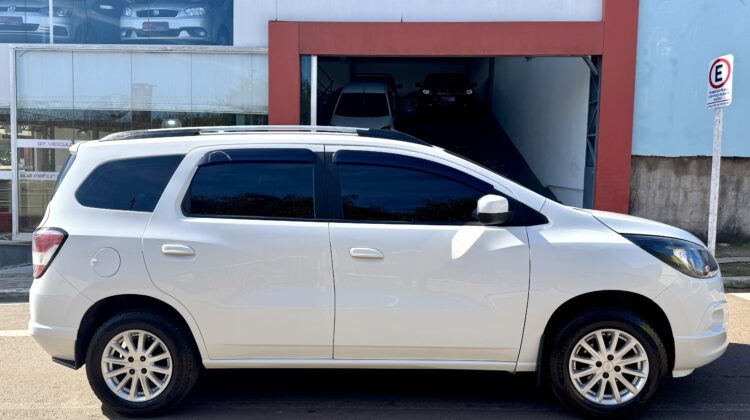 CHEVROLET SPIN LT 1.8