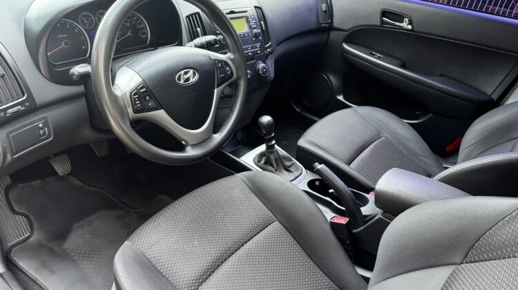 HYUNDAI I30 2.0