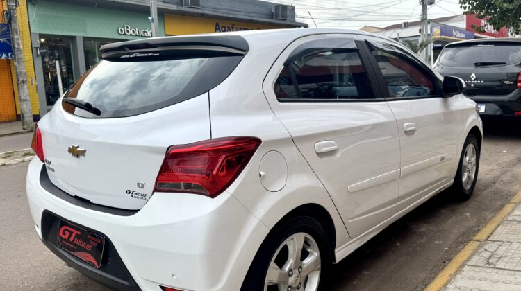 CHEVROLET ONIX LT 1.4