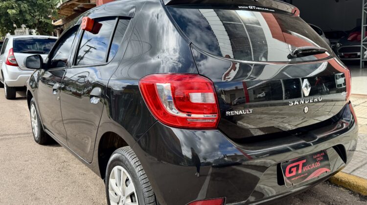 RENAULT SANDERO AUTHENTIQUE 1.0