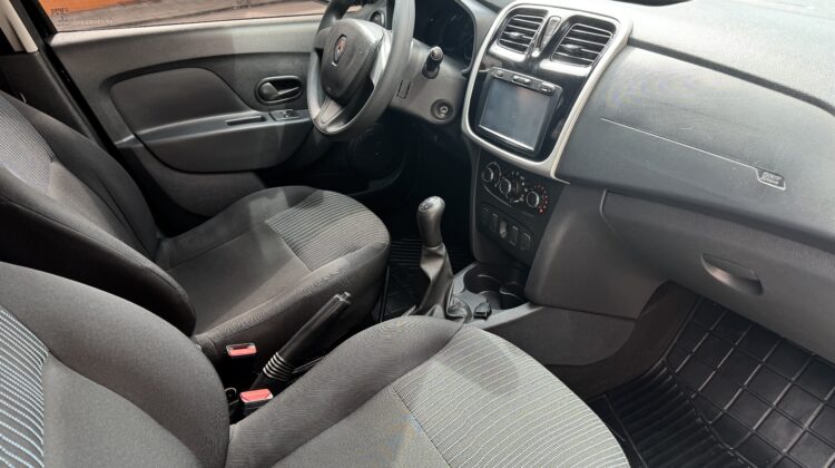 RENAULT SANDERO AUTHENTIQUE 1.0