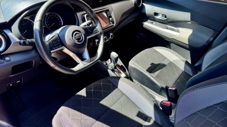 NISSAN KICKS SV 1.6