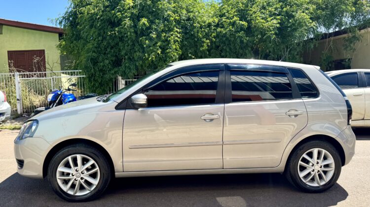 VOLKSWAGEN POLO 1.6