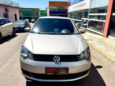 VOLKSWAGEN POLO 1.6