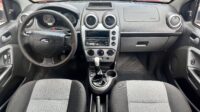 FORD FIESTA SEDAN 1.6