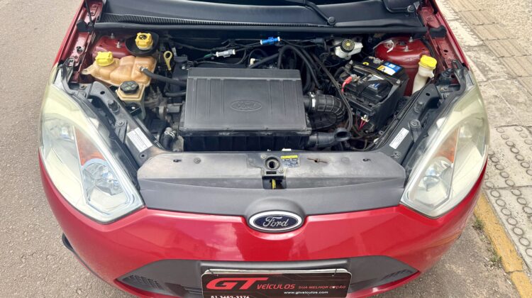 FORD FIESTA SEDAN 1.6