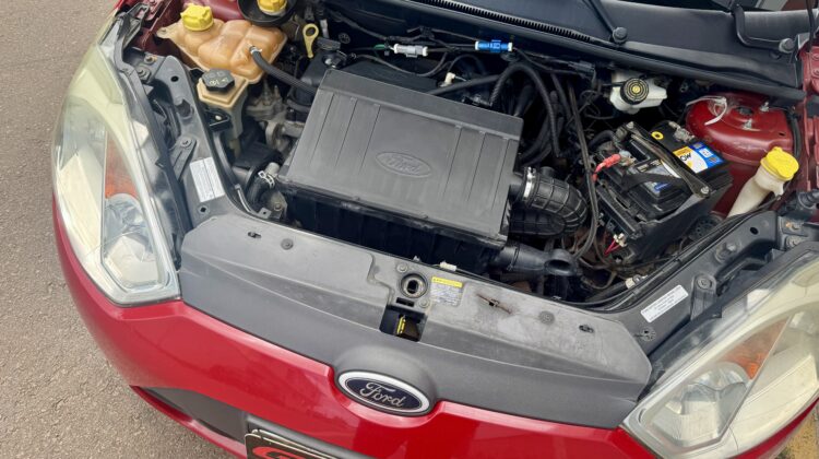 FORD FIESTA SEDAN 1.6