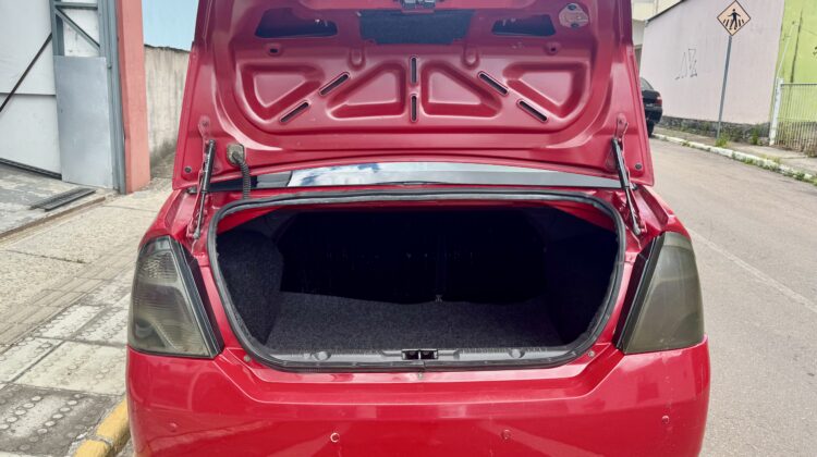 FORD FIESTA SEDAN 1.6