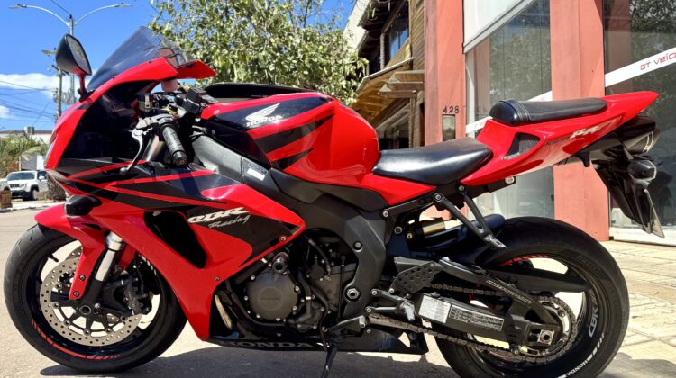 HONDA CBR 1000 RR