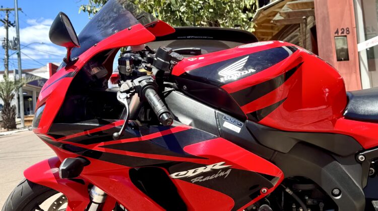 HONDA CBR 1000 RR