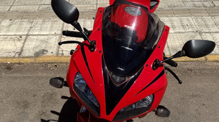 HONDA CBR 1000 RR
