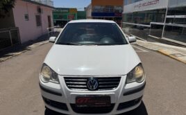 VOLKSWAGEN POLO SEDAN 1.6
