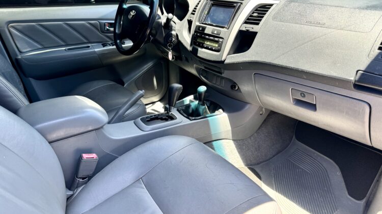 TOYOTA HILUX SRV 3.0 4X4