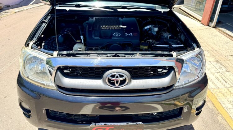 TOYOTA HILUX SRV 3.0 4X4