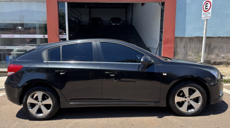 CHEVROLET CRUZE HT LT 1.8