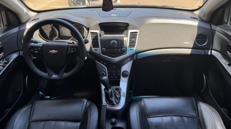CHEVROLET CRUZE HT LT 1.8