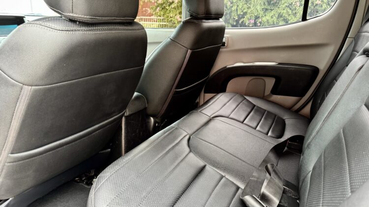 MITSUBISHI L200 TRITON HPE 3.2