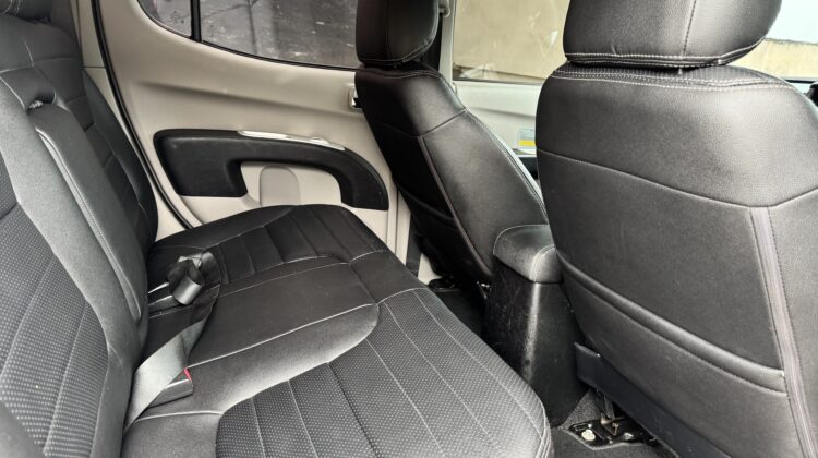 MITSUBISHI L200 TRITON HPE 3.2