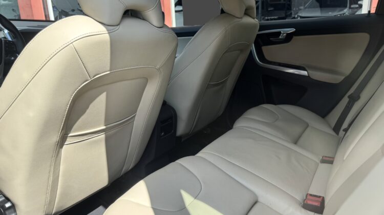 VOLVO XC60 KIN T5 2.0