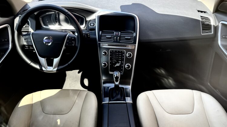 VOLVO XC60 KIN T5 2.0