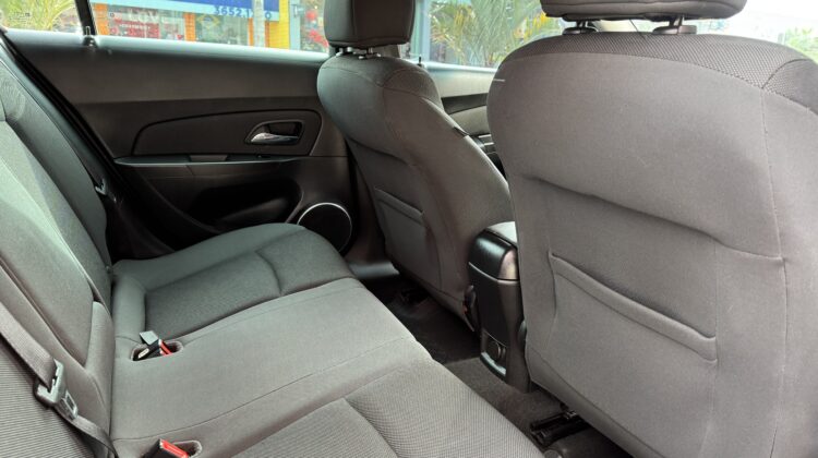 CHEVROLET CRUZE HATCH LT 1.8