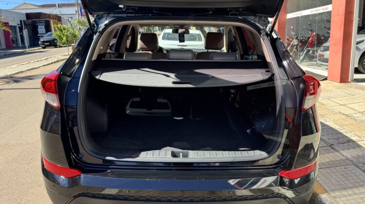 HYUNDAI TUCSON GLS 1.6 TURBO