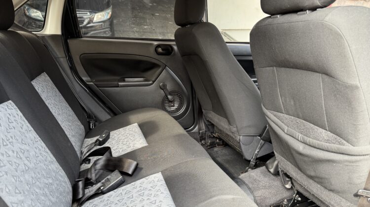 FORD FIESTA SEDAN 1.6