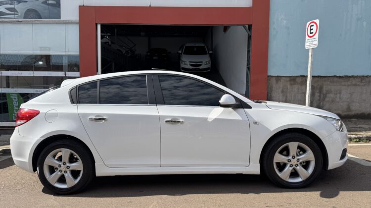 CHEVROLET CRUZE HT LTZ 1.8