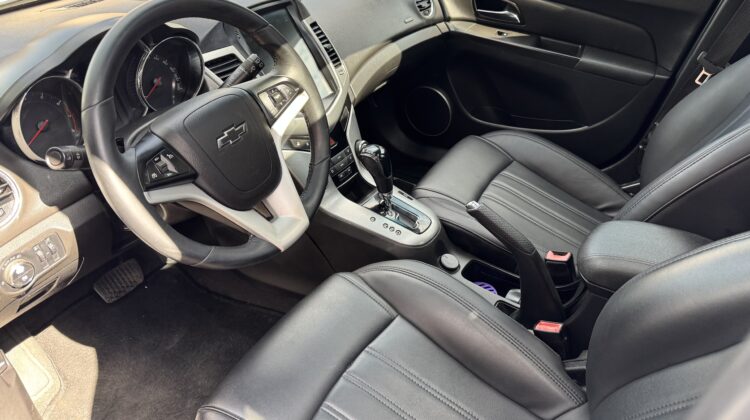 CHEVROLET CRUZE HT LTZ 1.8