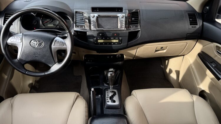 TOYOTA SW4 SRV 4×4 3.0 2014