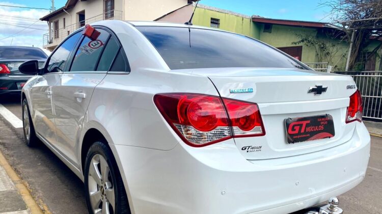 CHEVROLET CRUZE SEDAN LT 1.8