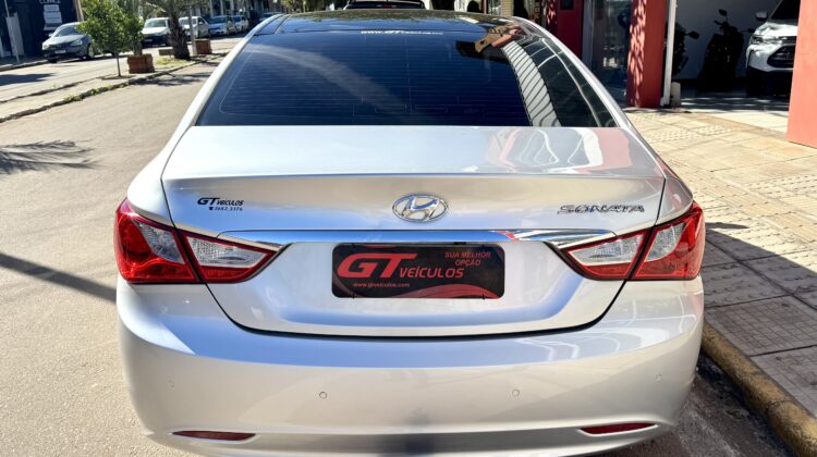 HYUNDAI SONATA GLS 2.4